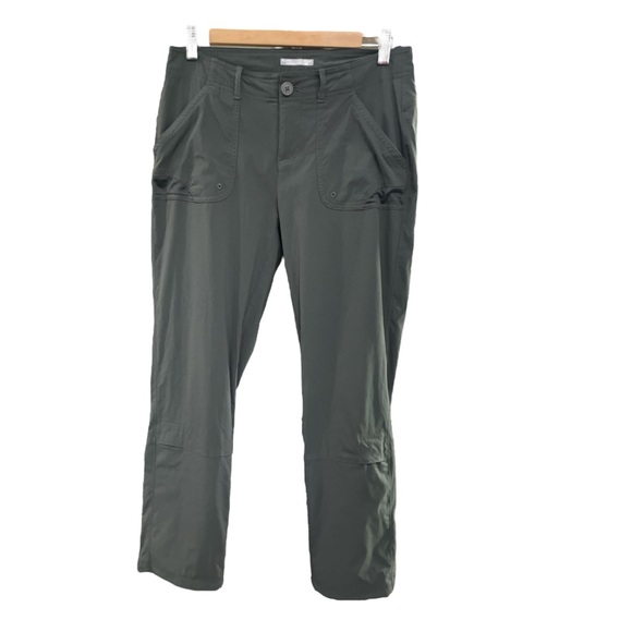 Columbia Pants - SOLD Women's Columbia PFG Roll Up Pants Pewter Green Size 6